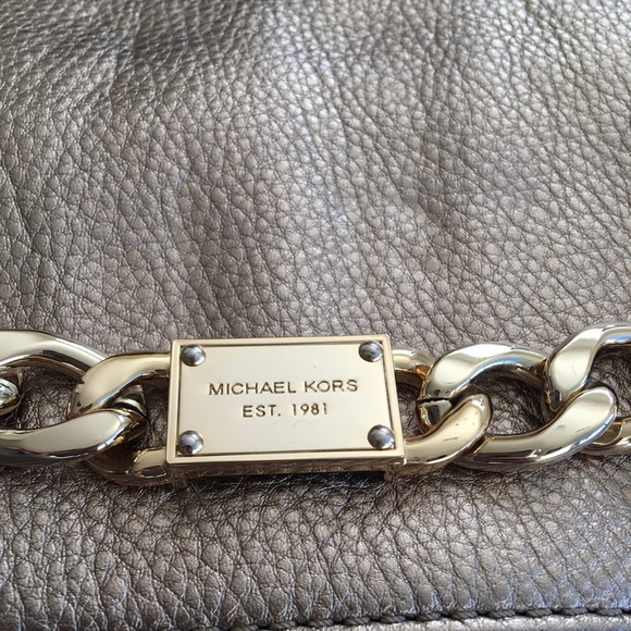 Michael Kors Vintage Gold Clutch with Chain - Picture 2 of 7